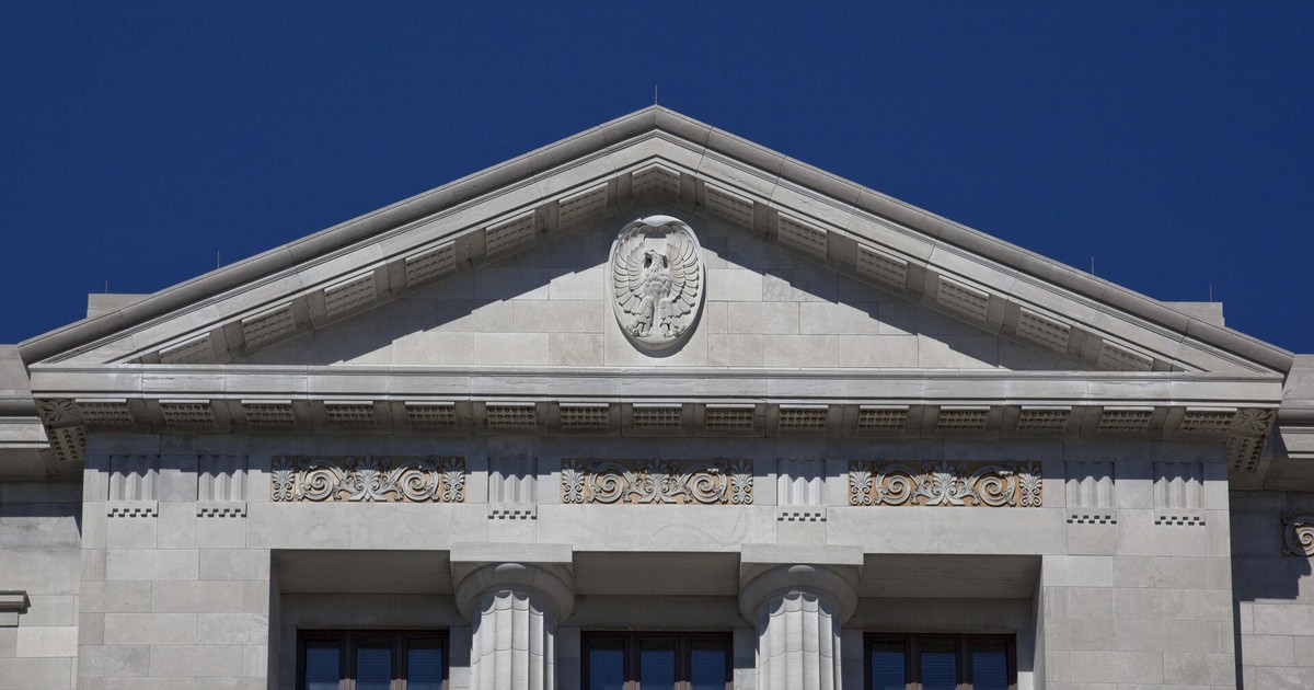 Pediment of the Richard Sheppard Arnold U.S. Courthouse in Little Rock