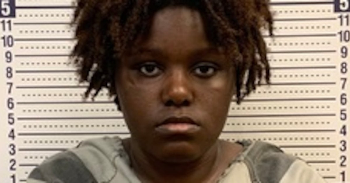 Booking photo of Atiyana Willis, 18, of Forrest City